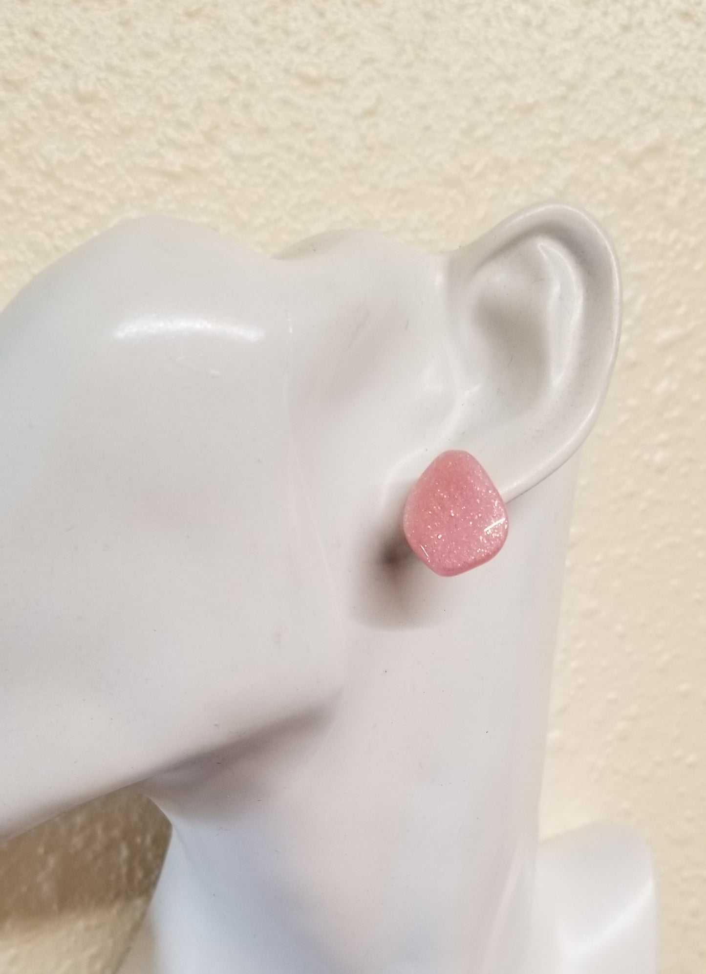 Pebble Stud - Pink Glitter