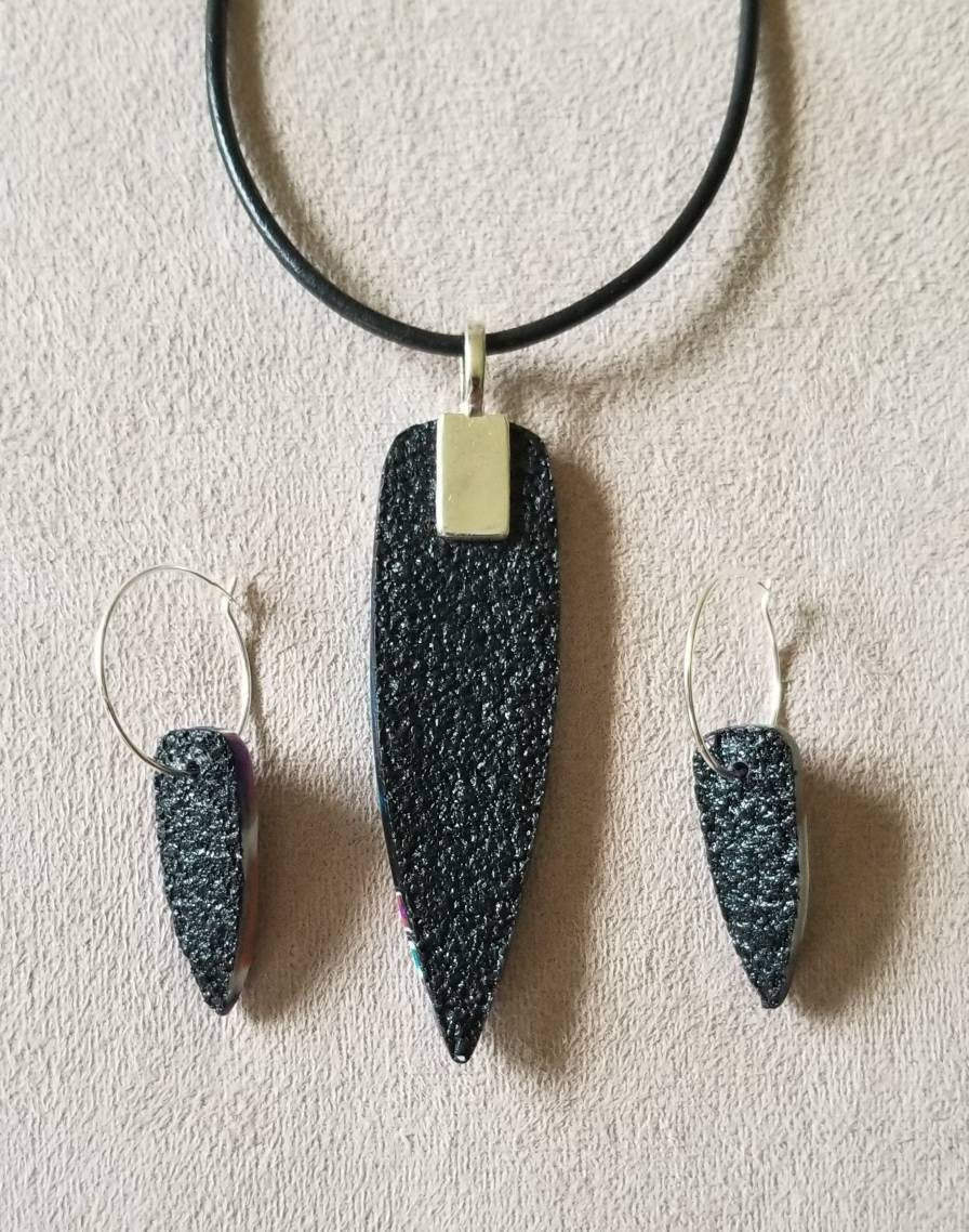 Klimt - Pendant and Earring Set - Black, Gold, and Teal Dagger