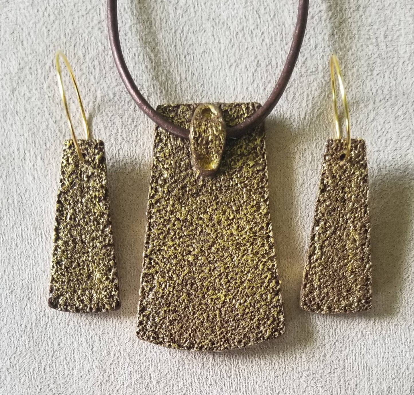 Embossed Mokume Gane - Pendant and Earring Set - White, Dk Brown, and Beige w/Gold