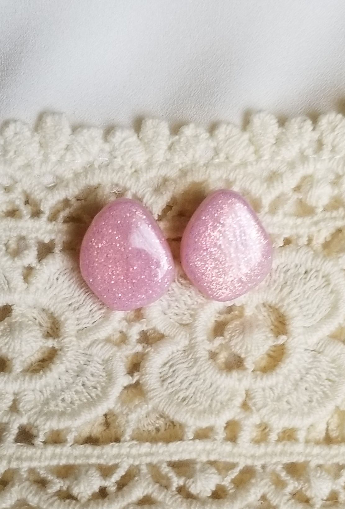 Pebble Stud - Pink Glitter